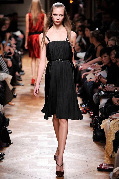 Look 12
